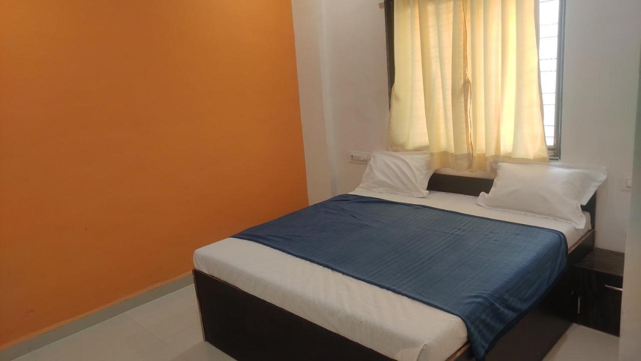 שירדי Hotel Sai Santosh מראה חיצוני תמונה