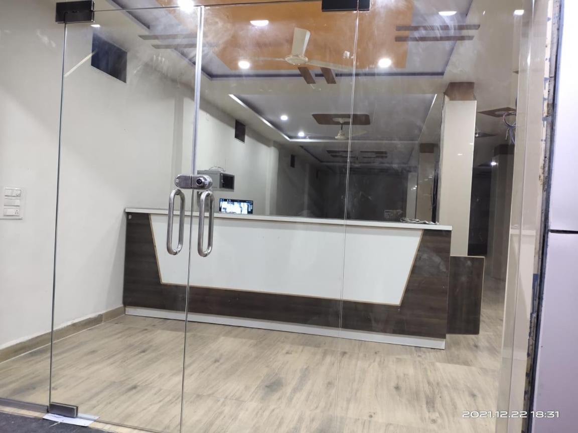 שירדי Hotel Sai Santosh מראה חיצוני תמונה