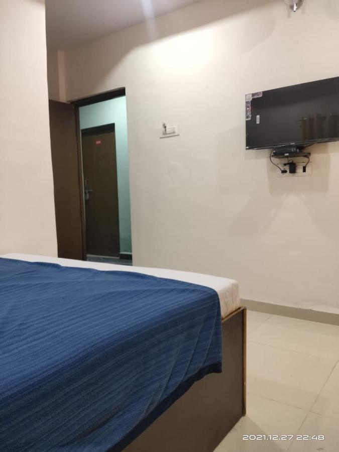 שירדי Hotel Sai Santosh מראה חיצוני תמונה